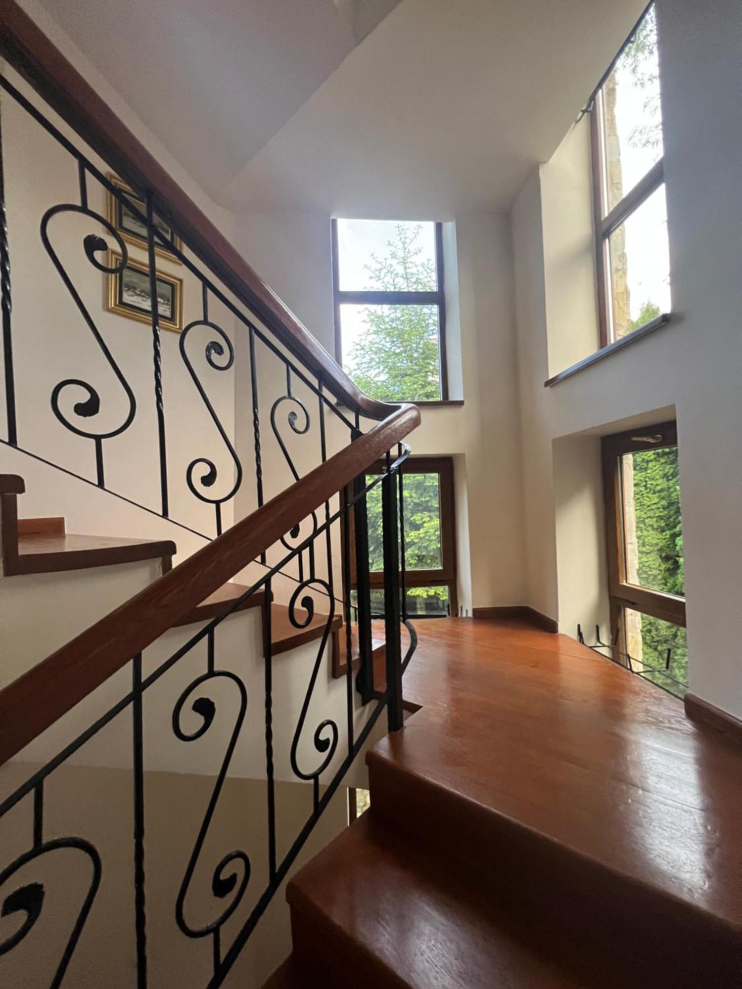 Wine Cellar Villa With Beautiful Garden In Sinaia - Busteni Poiana Tapului Zewnętrze zdjęcie